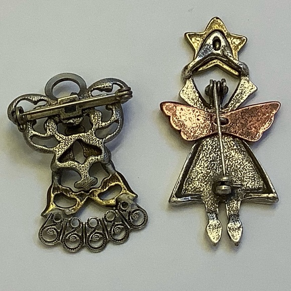 Pair of Angel Brooches - Picture 3 of 7